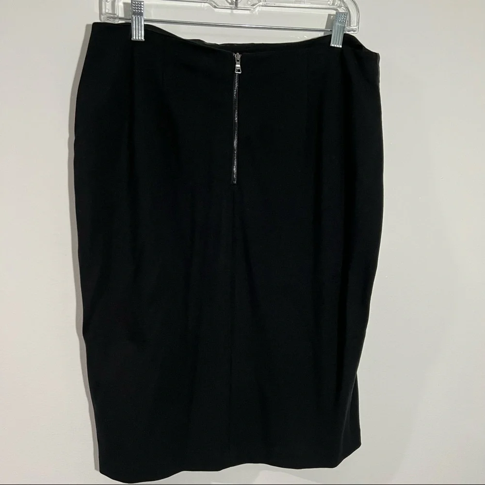 Chico's Faux Leather Quilted Pencil Skirt In Black Size Medium (10)‎